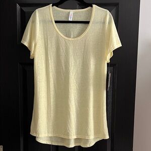 LuLaRoe Classic T - Medium